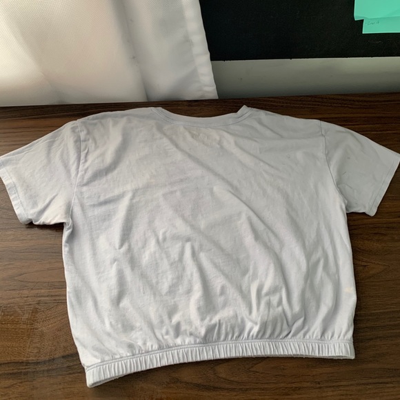 Blue Hollister Cropped Tee - Picture 2 of 3